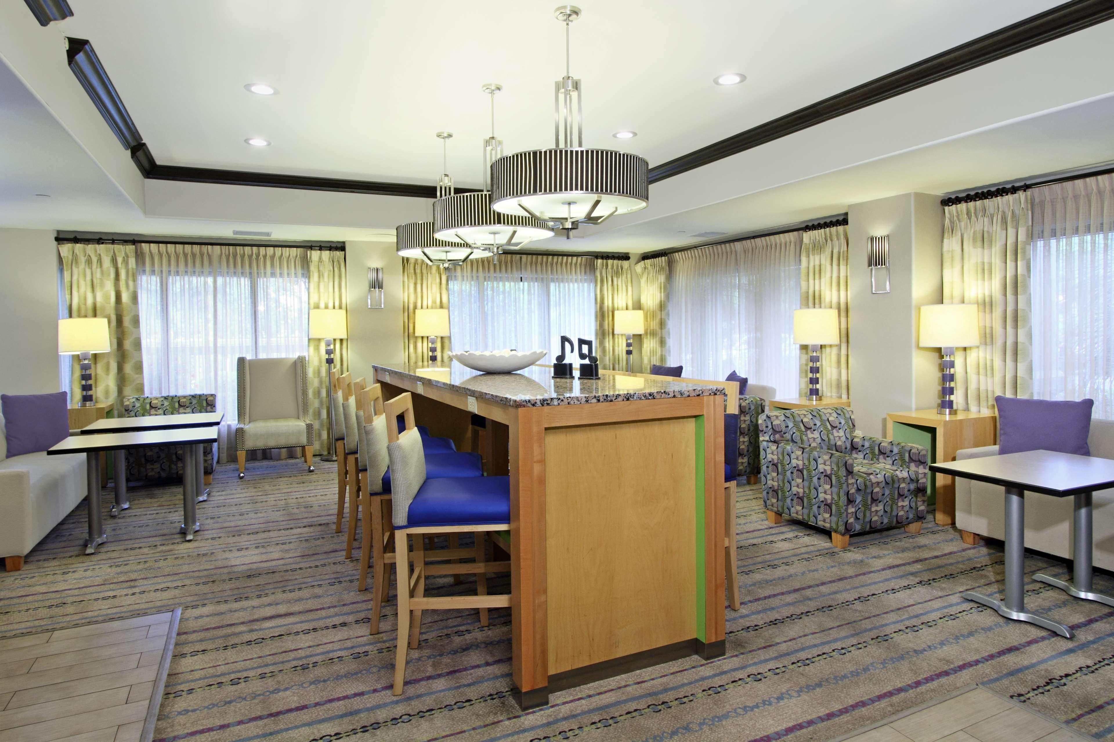 Hampton By Hilton Austin South - I-35 & Ben White Otel Dış mekan fotoğraf