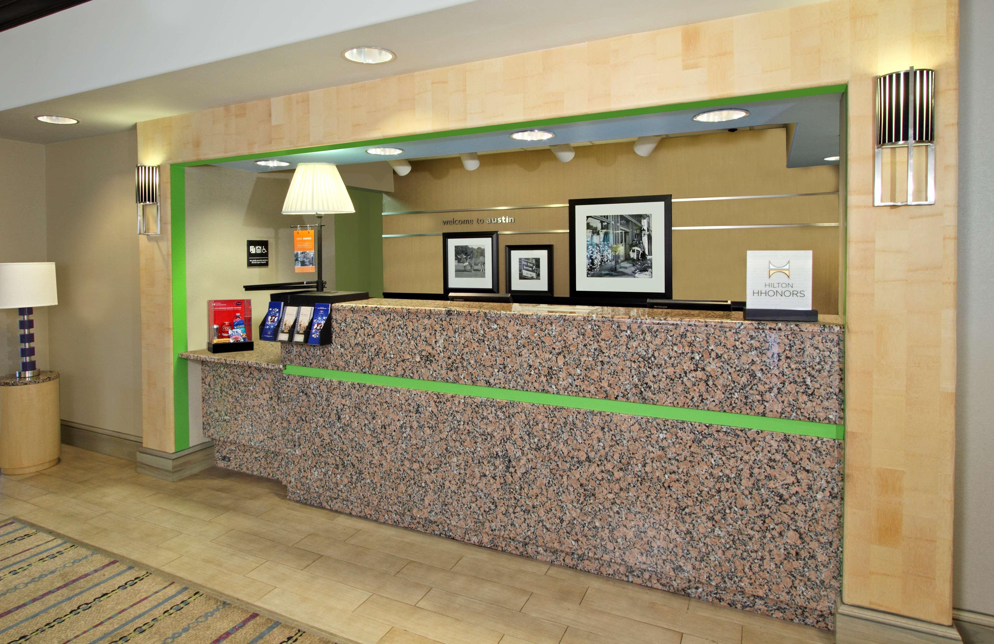 Hampton By Hilton Austin South - I-35 & Ben White Otel Dış mekan fotoğraf